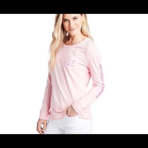 Woman’s Vineyard Vines pink stacked whale tee NWT.